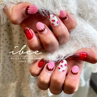 ネイル ibee nail 🤍yumiのネイルデザイン