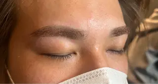 アイブロウ 🫧艶髪矯正🫧 伊原修子のヘアスタイル