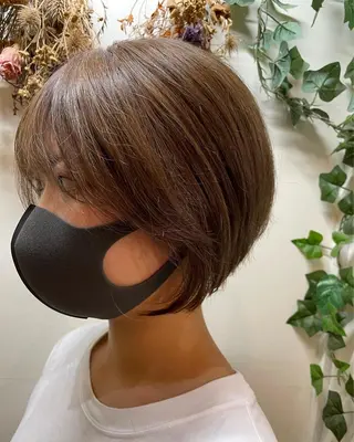 ショート カラー 足立 悠輔のヘアスタイル