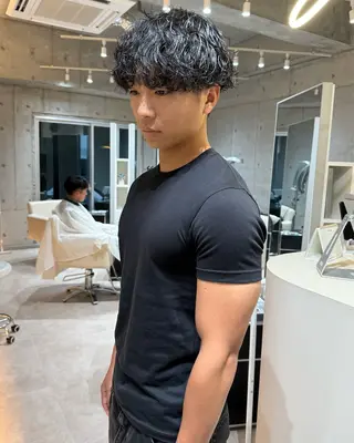 ショート パーマ メンズ特化 代表　岡　大斗のヘアスタイル