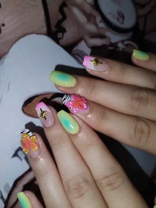 ネイル 424 nailsのネイルデザイン