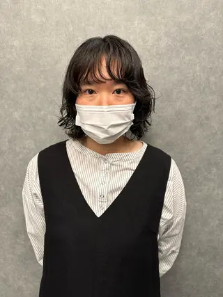 ミディアム 古沢 新のヘアスタイル