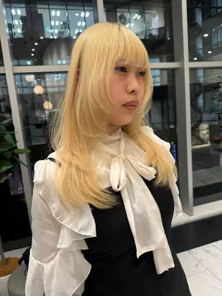 ミディアム カラー SALOWIN所属・ブリーチ🔑 ボブ✨レイヤーのヘアスタイル