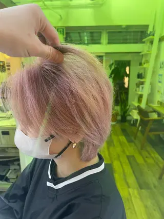 ショート カラー 茅ヶ崎/ハイトーン /レイヤーカットのヘアスタイル