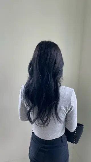 カラー 奥村 悠菜のヘアスタイル