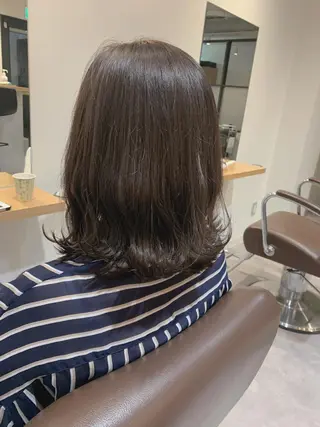 ミディアム カラー MIA 菅原のヘアスタイル