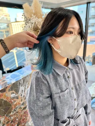 ミディアム 切りっぱなしボブイヤ リングカラー清水隆央のヘアスタイル