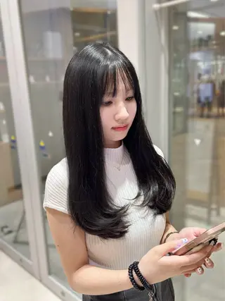 ロング レイヤーカット🌙 堀江里菜のヘアスタイル