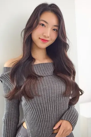 ロング ✨髪質改善/艶カラー ✨️塚本 千尋のヘアスタイル