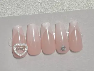 ネイル le'a-レア-【ア イ×ネイル×眉】のネイルデザイン