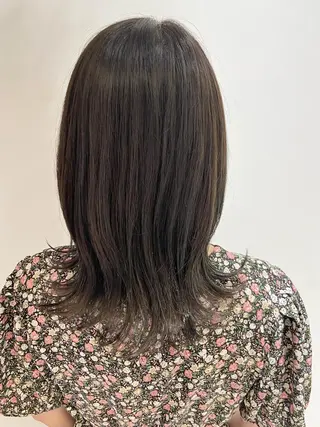 ミディアム カラー 🐺ウルフ/レイヤー 似合わせ‎🤍沙羅のヘアスタイル