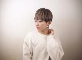 ショート 岡山 亮介のヘアスタイル