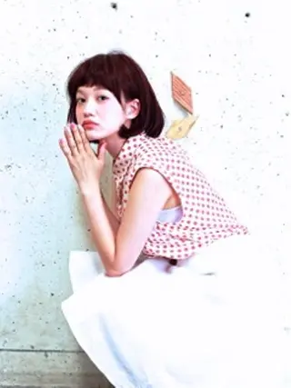 ミディアム 嶋田 直美のヘアスタイル