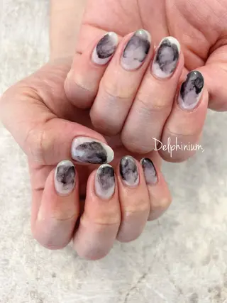 ネイル 岡本 友恵のネイルデザイン