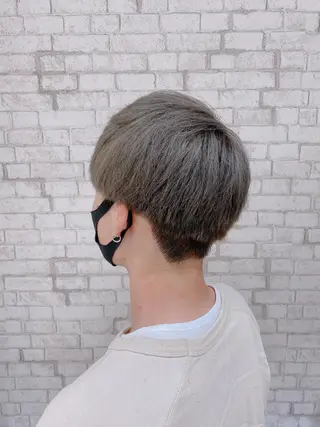 ショート カラー ヘアアレンジ メンズ ブリーチなし艶カラー 東家のヘアスタイル