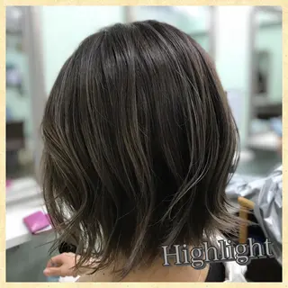 ショート ブリーチ&似合せボブ 田中寛十のヘアスタイル