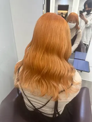 ロング カラー ダメージレスブリーチ デザイン．咲良のヘアスタイル