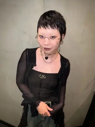 ショート 優 作のヘアスタイル