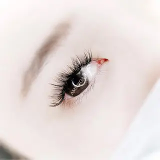 マツエク・マツパ 美容室アムノア所属・美容室 AMUNOAのマツエク・マツパデザイン