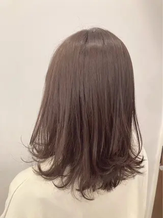 セミロング 須原 華那子のヘアスタイル
