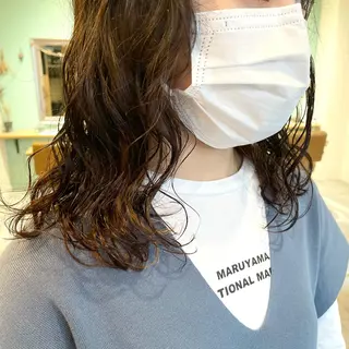 ミディアム パーマ スナコザワ レナのヘアスタイル