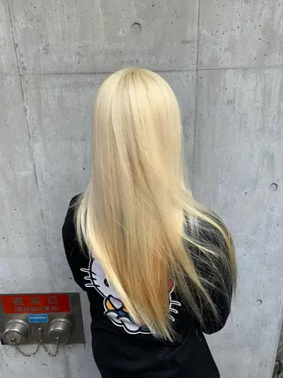 ロング カラー パーマ ヘアアレンジ メンズ キッズ ネイル マツエク・マツパ アイブロウ 🐺ウルフ×ハイトー ン🖤Yukinoのヘアスタイル