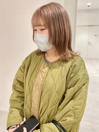 ミディアム カラー ベージュ/アレンジ /横浜/杉本千夏のヘアスタイル