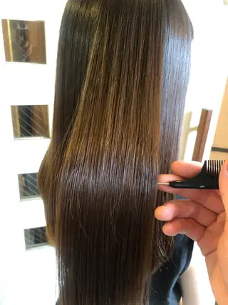 ロング 【髪質改善職人】 岡田成義のヘアスタイル