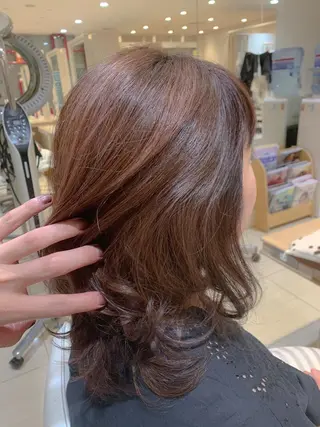 セミロング lore 金杉悠作のヘアスタイル