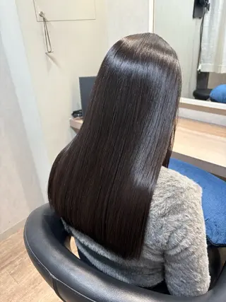 ロング Hirona 縮毛矯正/髪質改善のヘアスタイル