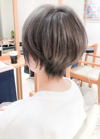 ショート カラー Days 透明感カラーのヘアスタイル