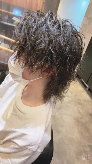 ミディアム パーマ shine hair blend所属・永井 紫優のヘアスタイル