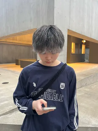 ショート メンズ レイヤーカット/ハイ トーンカラー/きらのヘアスタイル