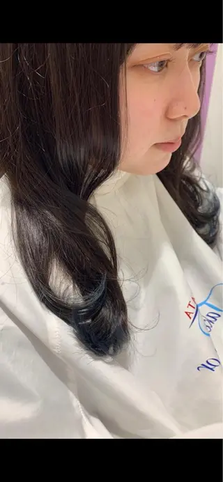 ロング カラー ナカムラ イヅミのヘアスタイル