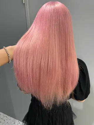 ロング カラー 小田 輝太郎/ブリーチのヘアスタイル