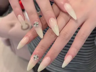 ネイル ネイルサロン Easenのネイルデザイン