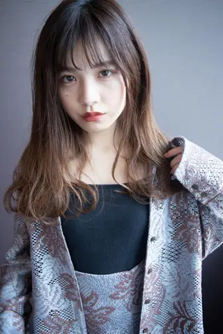 セミロング 岩崎 秀之のヘアスタイル
