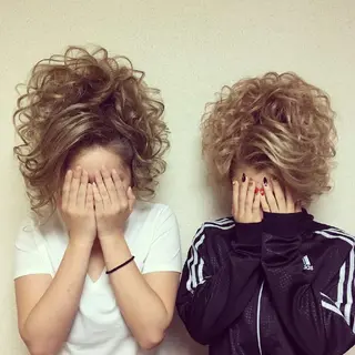 セミロング Rarely  beautyのヘアスタイル