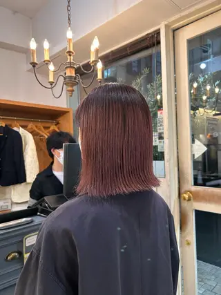 カラー moeka 表参道のヘアスタイル