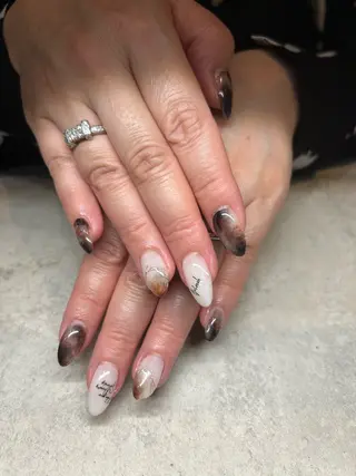 ネイル Miyu(ミユ) 【 cutill 】のネイルデザイン