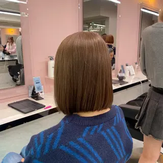 ミディアム カラー 透明感ベージュカラー ♡上野♡AIのヘアスタイル