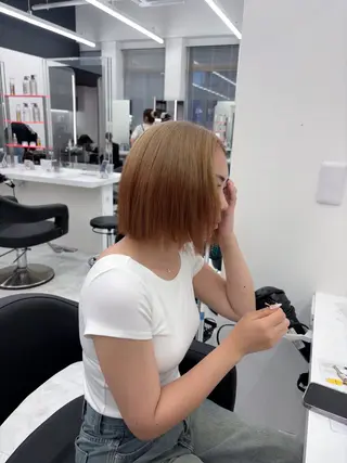 ミディアム カラー 韓国レイヤー ハッシュカットのヘアスタイル