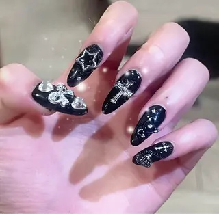 ネイル Queen NAIL SALON所属・林 かねいのネイルデザイン