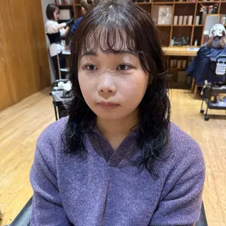 ミディアム パーマ 大橋 芽衣のヘアスタイル