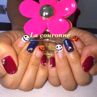 ネイル Lacouronne NATSUMIのネイルデザイン