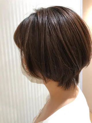 ショート カジサ ケイコのヘアスタイル
