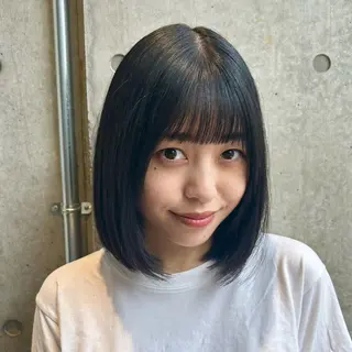 ミディアム クロスパーマ× 縮毛矯正🫧あゆみのヘアスタイル