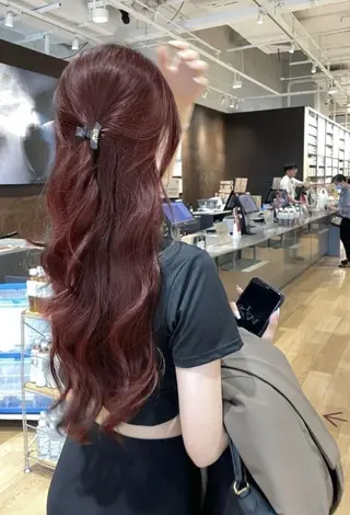 ロング カラー 🥀トレンド韓国暖色 🥀momo🥀のヘアスタイル