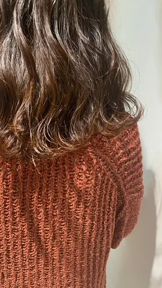 カラー 堀結香/顔まわり レイヤー/蒲生四丁目のヘアスタイル