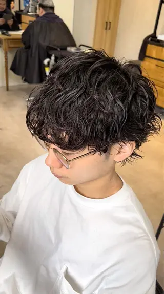 ミディアム パーマ メンズ メンズStylist 山根慧のヘアスタイル